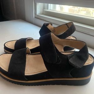 Platform sandals